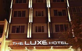 โรงแรม เดอะ ลุกซ์
